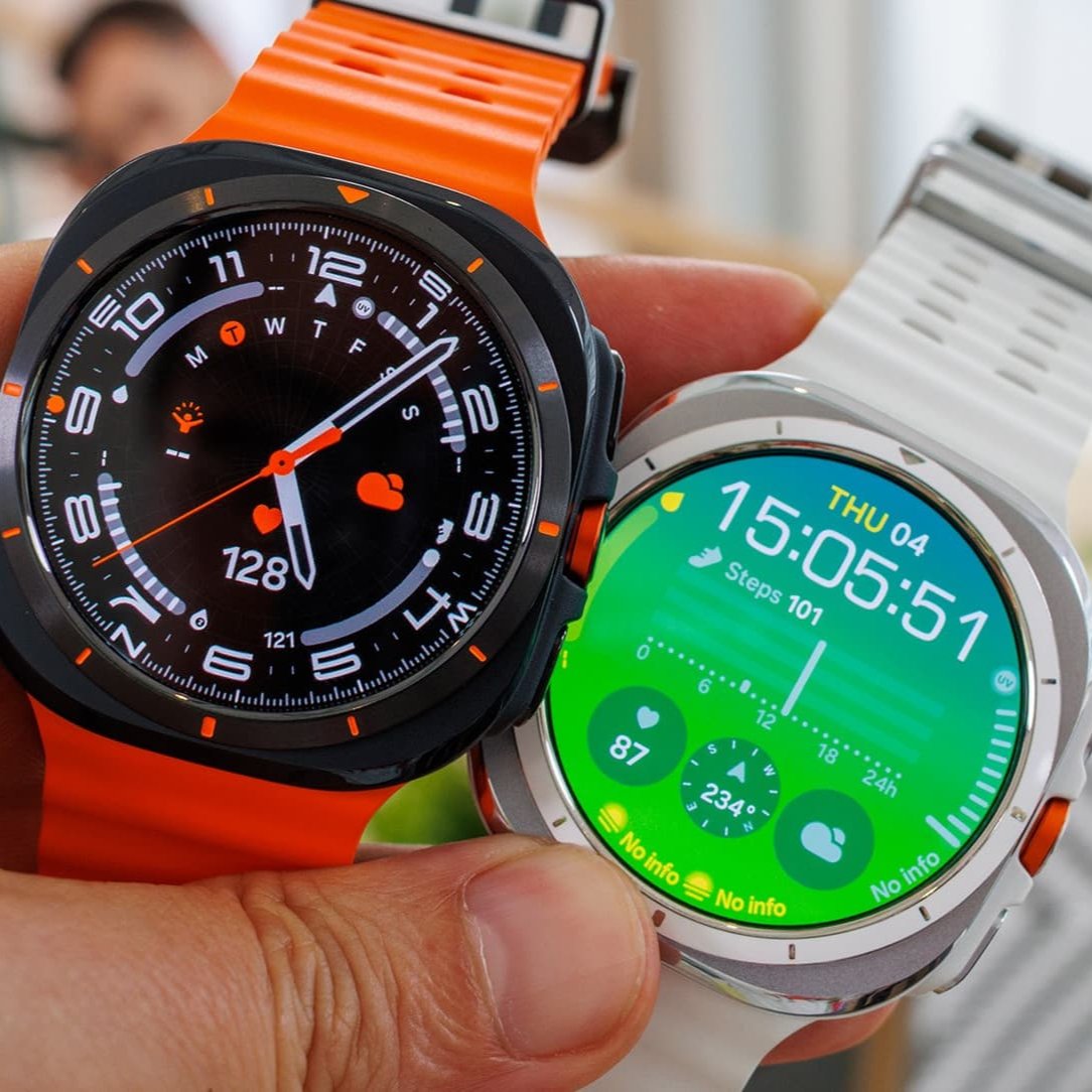 Galaxy Watch Ultra – Up to 100-Hour Battery, Powerful 3nm Processor, Dual GPS, Quick Button & Siren, Sapphire Glass with Titanium Build, 10ATM & IP68 Water Resistance, BP & ECG Monitoring, Energy Score & Body Age Tracking - FREE AIRPODS Available